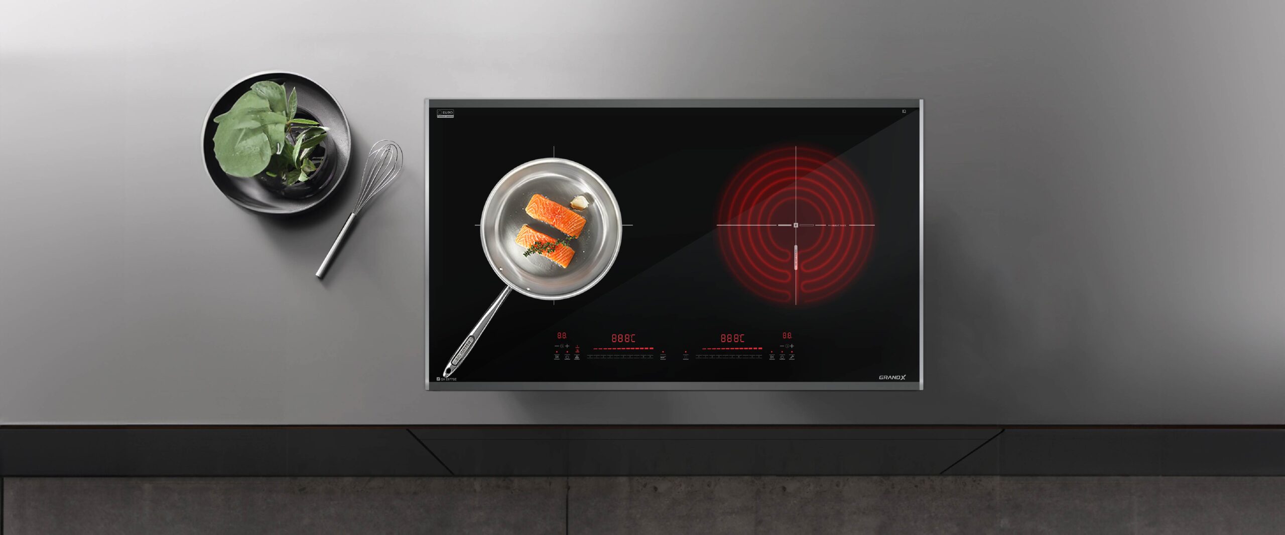GX E677SE-phoi canh 1920x800